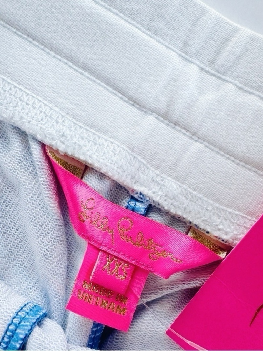 NEW Lilly Pulitzer Women’s 4” Short Bocca Blue It’s a Sailabration - Picture 7 of 7